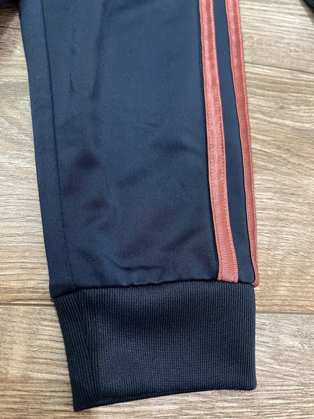 Adidas 2 Piece Tracksuit Set 4T Navy Pink Stripes Zip Jacket Joggers - Picture 2 of 6